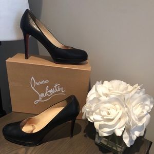 Christian Louboutin Heels( fit like a 9)
